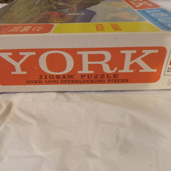 VINTAGE 1960S  Milton Bradley York Barn 1500 pc puzzle - Picture 2 of 9